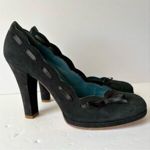 Marc Jacobs Suede ribbon laced pumps